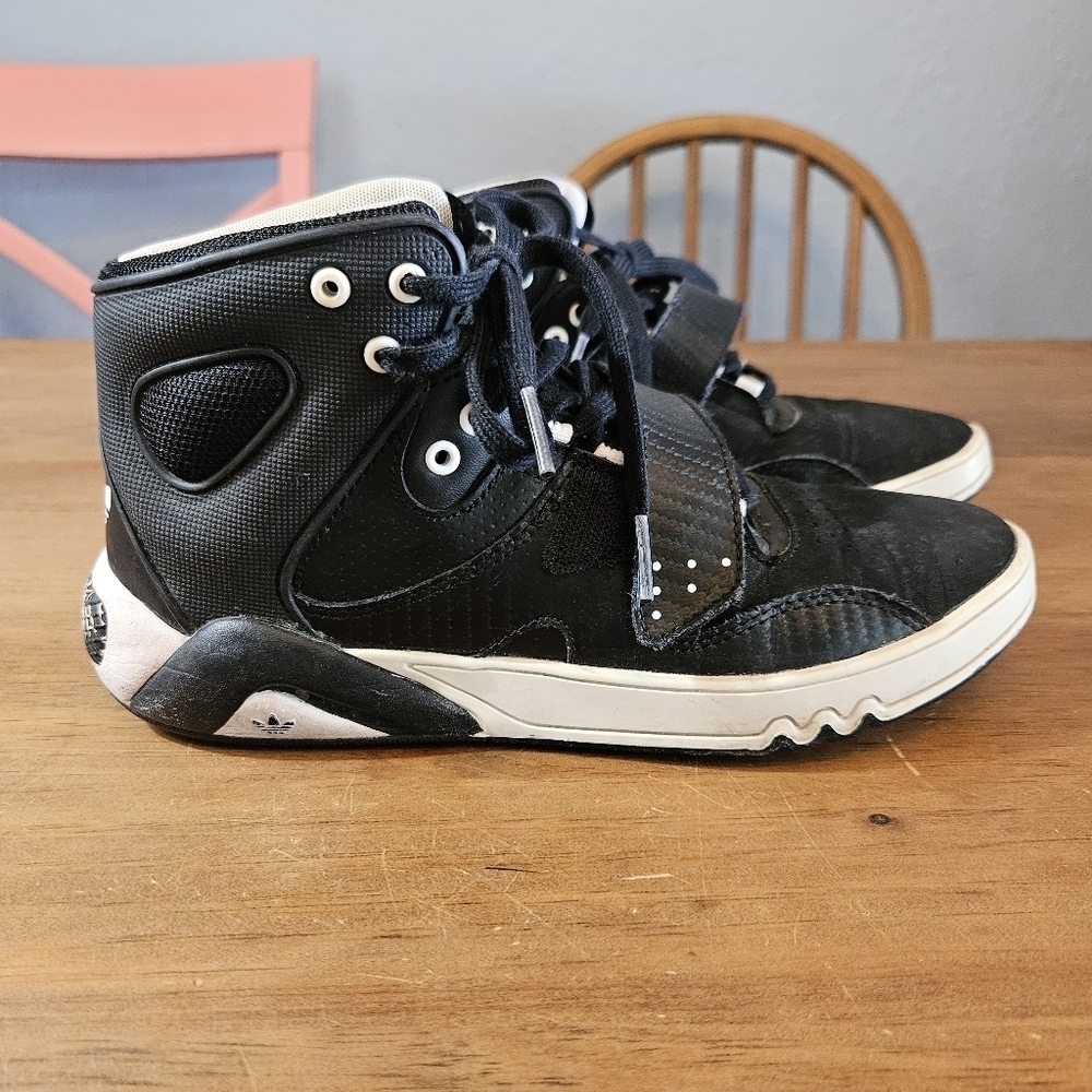 Adidas Boys Mid Black White G65737 Boys Size 5
